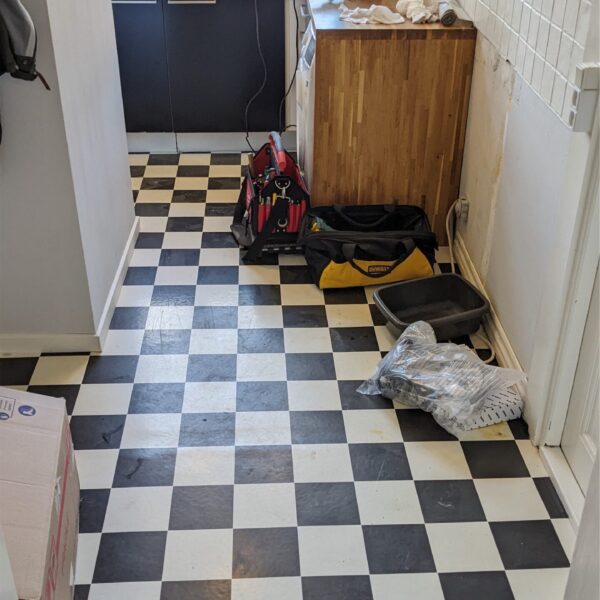 5 floorandapliances scaled 1 600x600