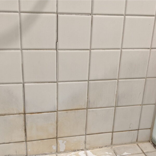 Before 4 bathroomrenovation scaled 1 600x600